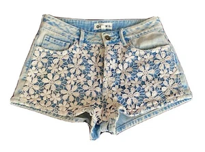 Sexy white floral denim shorts by Roxy,  size XS - Picture 1 of 5