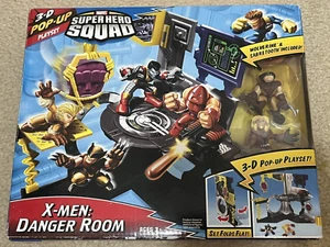 Hasbro Marvel Super Hero Squad X-Men Danger Room 3D Wolverine Sabretooth - Picture 1 of 3