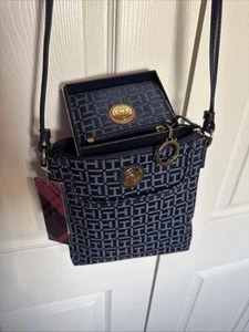 TOMMY HILFIGER CROSSBODY BAG NWT - Picture 1 of 3