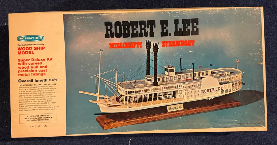 Scientific Robert E. Lee Mississippi Steamboat Wood Ship Model  - Image 1 of 4