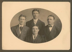 1905 "Philadelphia Athletics Infielders", Kabinettfoto mit Harry Davis - Bild 1 von 2