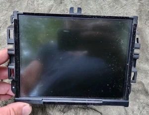 Jeep Grand Cherokee 2014 8,4 radio pantalla receptor navegación 68190240AD - Imagen 1 de 9