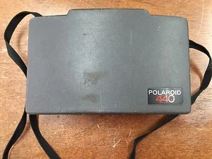 POLAROID 440 CAMERA W/CASE!! - Picture 1 of 7