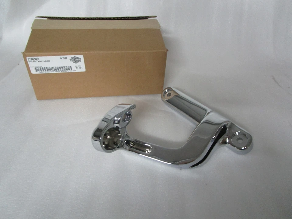 Soporte de faro izquierdo cromado Tri-Glide 14-24 Harley Davidson FLHTCUTG 67700652 Foto 1 de 4