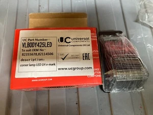 Volvo truck corner directional indicator fits 82355678 and 82114506 - Picture 1 of 3