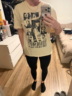 Taylor Swift The Eras Tour T-Shirt Cream Beige Graphic Tee Size M - Image 1 of 4