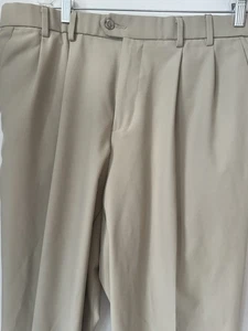 Dockers Golf Pleated Front Khaki Dress Pants Slacks Mens Size 36x32 - Picture 1 of 9