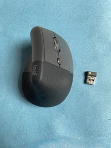 Logitech Lift Ergonomische Maus Bluetooth, USB, Rechtshänder - Bild 1 von 5