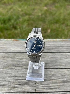 Vintage Watch Seiko 5 Automatic Japan Mechanical Wristwatch 1990s Retro - Image 1 of 4