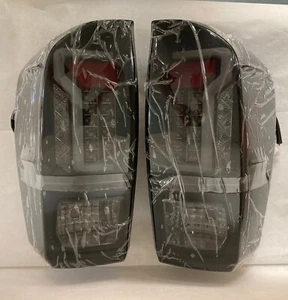 Winjet CTW J-0466-BS Fiber-optic LED Tail Lights (Fit 2016-2020 Toyota Tacoma) - Picture 1 of 3
