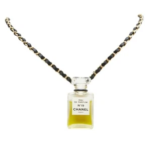 Collana CHANEL n.19 Profumo Eau de Parfum Donna 【Usato】 - Foto 1 di 9