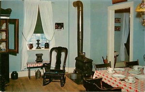 Old Amana Home Kitchen Amana Iowa IA Postcard - Imagen 1 de 2