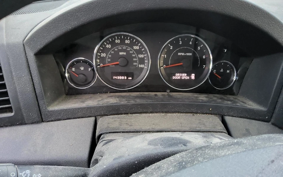 JEEP GRAND CHEROKEE 2009-2010 SPEEDOMETER / INSTRUMENT CLUSTER MPH 1738534 - Изображение 1 из 1