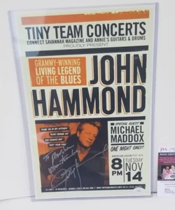 PÓSTER AUTOGRAFIADO FIRMADO POR JOHN HAMMOND PLAYBILL 12 X 18 GUITAR KING!  ¡JSA! - Imagen 1 de 13