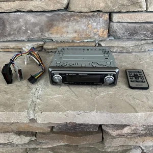 Pioneer DEH-P3600 AM/FM CD XM Player Car Stereo Radio Head Unit Remote Y2K - Picture 1 of 7
