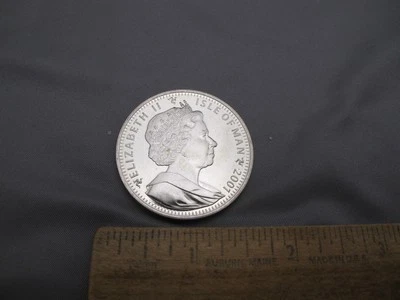 2001 ISLE OF MAN Proof 1 CROWN HARRY POTTER COIN-Winged Keys Scene - Image 1 of 4