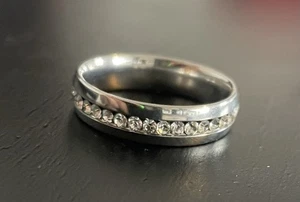 Men’s Ring Rhinestone & Stainless Steel Masculine B’day Anniversary Gift-Size Y - Picture 1 of 6