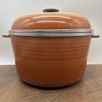 Vintage Regal Ware Brown Enamel Cast Aluminum Dutch 8 QT Pot 1970s Kitchenware - Image 1 of 4