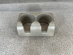 04-10 Chevy Colorado GMC Canyon Rear Cup Holder Trim Factory Dual Cupholder Gray - Picture 1 of 6