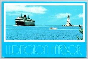 Michigan LUDINGTON HARBOR SS Badger ferry faro RARO postal de colección A84 - Imagen 1 de 2