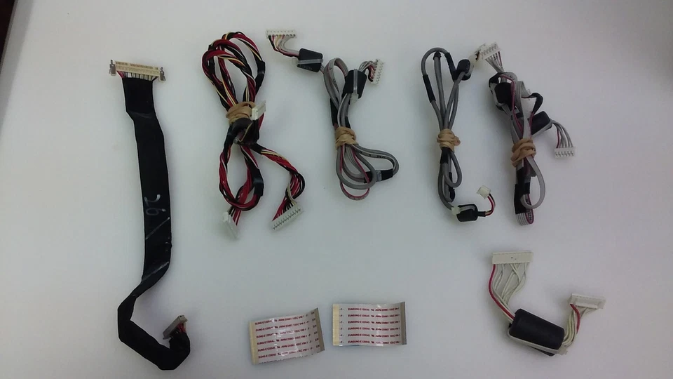 Magnavox 32MF605W/17电线电缆连接器LVDS丝带32MF605W/17-WIRES-1 — 第 1/1 张图片