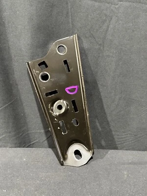 2013 GMC Sierra 2500 3500 6.6 Duramax Driver Instrument Panel Lower Brace - Image 1 of 2