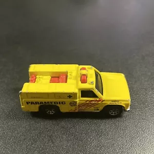 1974 Hot Wheels Paramedic Ambulance Rescue Fire Truck Yellow 1:64 Loose - Picture 1 of 7