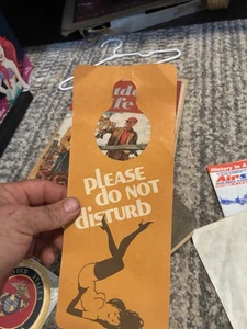 Vintage Please Do Not Disturb Hotel Türhänger Schild Pin Up Girl - Bild 1 von 3