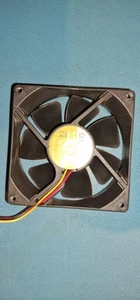 PC 92x92x25mm System Case Fan 3 Pin - Picture 1 of 4