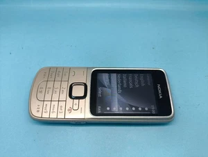 Nokia 2710 Navigation Edition Unlocked Mobile Phone Silver Good Condition - Picture 1 of 5