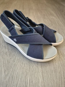 Cloudsteppers By Clarks cushion soft Sandals, Blue & White, Size 5D  - Picture 1 of 6