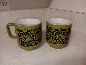 Pair Of Vintage MCM Pottery Stackable Green Coffee Tea Mugs 8oz 3.25” - Picture 1 of 9