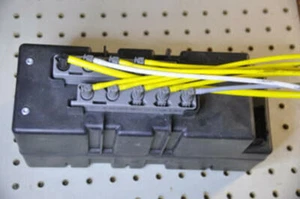 1) DD-3 Mercedes Benz OEM 2208000548 Used DOOR LOCKING VACUUM PUMP BOSCH From: - Picture 1 of 12