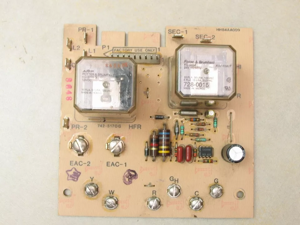 Carrier Bryant HH84AA009 HVAC Furnace Control Circuit Board - Image 1 of 1
