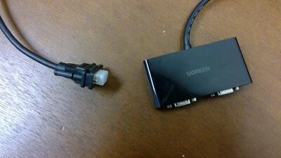 Ugreen VGA Male to 2 Female Video Splitter Cable NEW - Image 1 of 3
