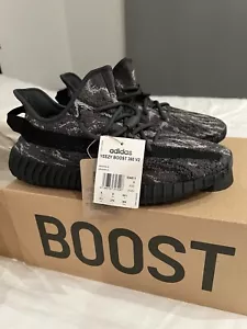Size 9 - adidas Yeezy Boost 350 V2 Low MX Rock - Picture 1 of 5