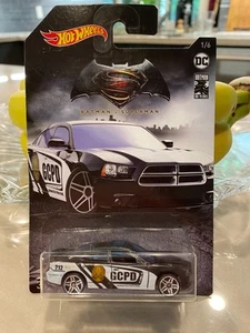 Hot Wheels DC BATMAN 80 ANNI '11 Dodge Charger R/T 1/6 Batman V Superman - Foto 1 di 1