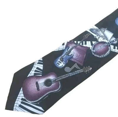 Teclado de guitarra de músico con corbata de seda Surrey festival de jazz intérprete EE. UU. W4 L56 Foto 1 de 4