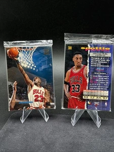 93-94 Topps Stadium Club - Chicago Bulls - Sealed Pack Michael Jordan - Picture 1 of 3