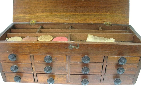 ANTIQUE MINIATURE WALNUT CHEST OF DRAWERS USED BY WATCHMAKER - 4" X 10 7/8" X 4" Cover