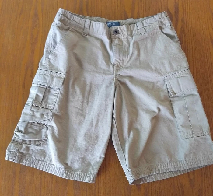 Bermuda cargo Polo by Ralph Lauren masculina tamanho 14 cáqui marrom bronzeado - Imagem 1 de 4