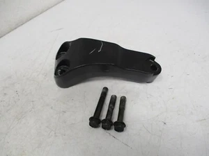 Engine Bracket Right Including Screws Kawasaki Z1000 ZRT00A 03-07 - Picture 1 of 4