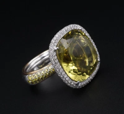 Anillo de cóctel Palmiero de 20 quilates con halo de diamantes amarillo berilo verde de 18 quilates talla 7,5 RG4318 Foto 1 de 4