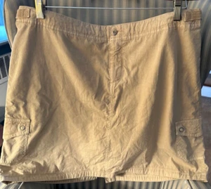 NEU MIT ETIKETT..FRESH PRODUCTS FREIZEIT UND BEQUEM CARGO SKORT IN KHAKI.. (XL) RET $ 59 - Bild 1 von 4