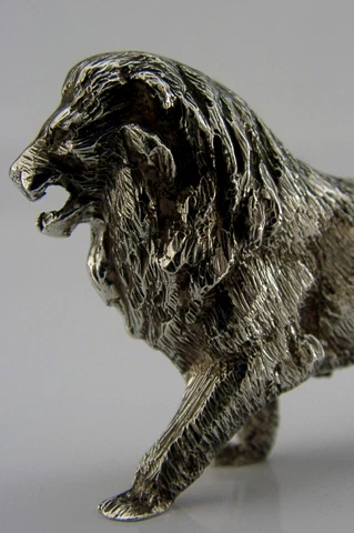 RARE ENGLISH HEAVY 91g STERLING SILVER LION ANIMAL FIGURE LONDON  1972 Cover