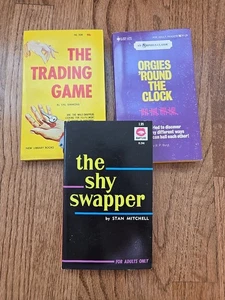 (LOT of 3) Adult Paperbacks 1960's-1970's EROTICA Pendulum Books Intimate SEX - Bild 1 von 10