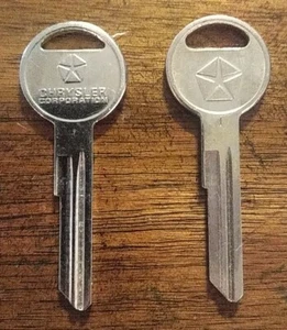 2 NOS Vintage Chrysler Corporation Ignition Key Blanks Uncut OEM Replacement - Picture 1 of 9