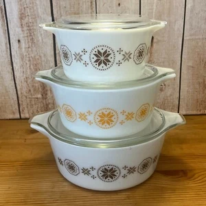 Vintage Pyrex Town & Country Six Piece Round Nesting Casserole Set 473, 474, 475 - Picture 1 of 12
