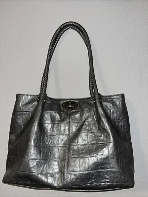 Bolso de Mano Bueno Grande Imitación Cuero Cocodrilo Metálico Plateado Cierre Giratorio Foto 1 de 4