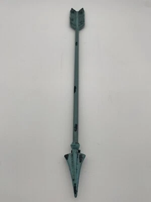 Rustic Southwestern Cast Metal Arrow Wall Hanging Décor - Antique Turquoise - Image 1 of 4